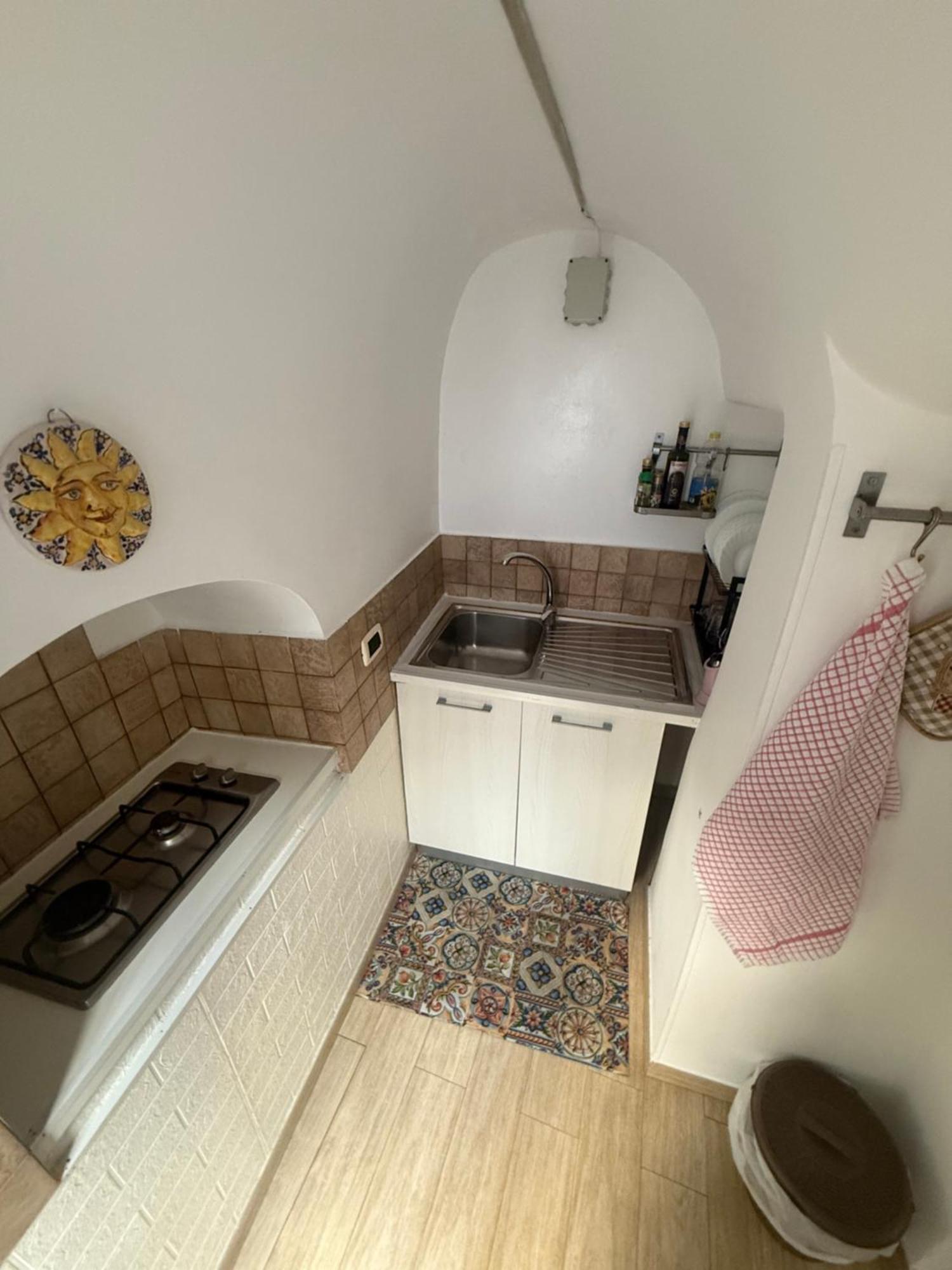 Relax House Apartment Чефалу Екстериор снимка